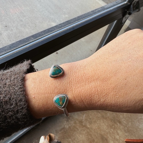 Turquoise Silver Open Cuff Bracelet - Picture 3 of 4
